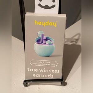 Heyday Wireless Earbuds - Light Blue and Lavender